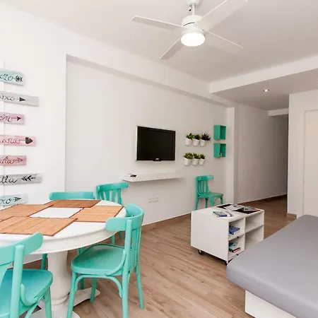 Sirena West Apartment *